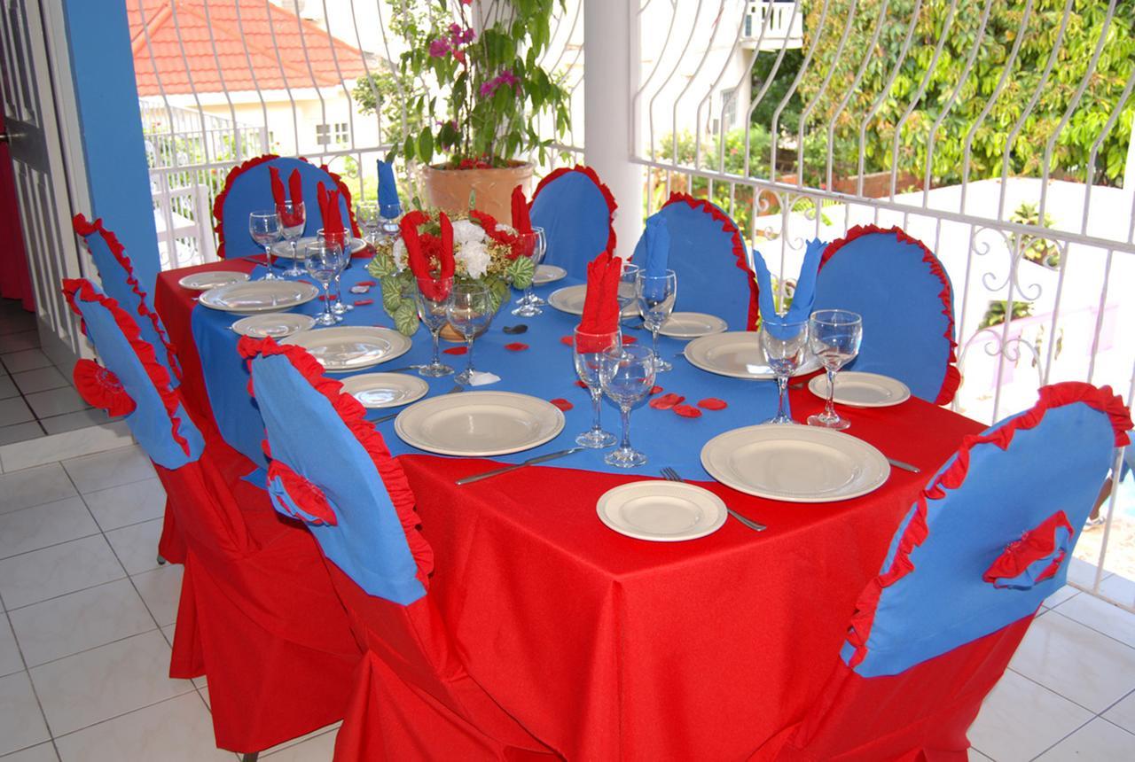 Pink Hibiscus Bed And Breakfast Montego Bay Exterior foto